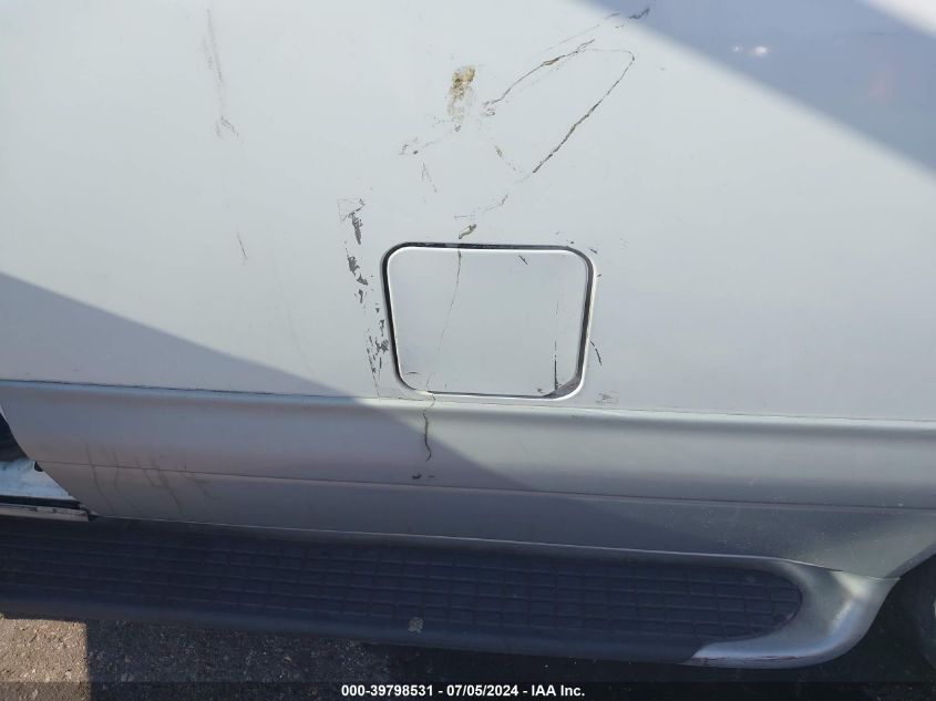 2000 GMC Safari Sl VIN: 1GKDM19W2YB531000 Lot: 39798531