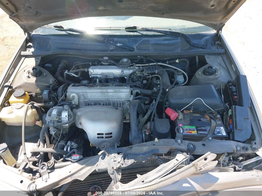 1999 Toyota Camry Ce VIN: 4T1BG22K4XU581211 Lot: 39798589