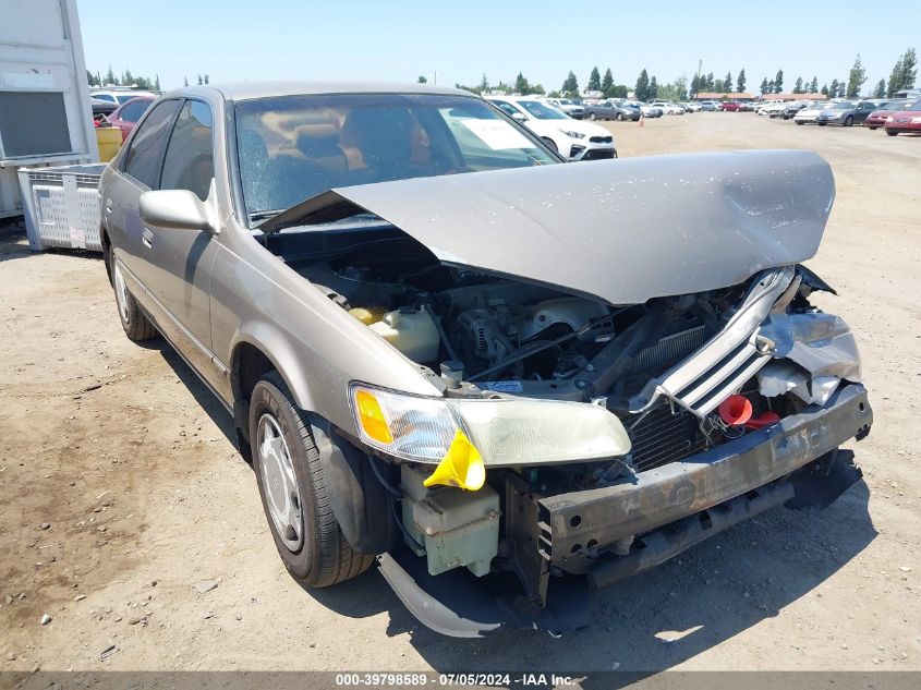 1999 Toyota Camry Ce VIN: 4T1BG22K4XU581211 Lot: 39798589