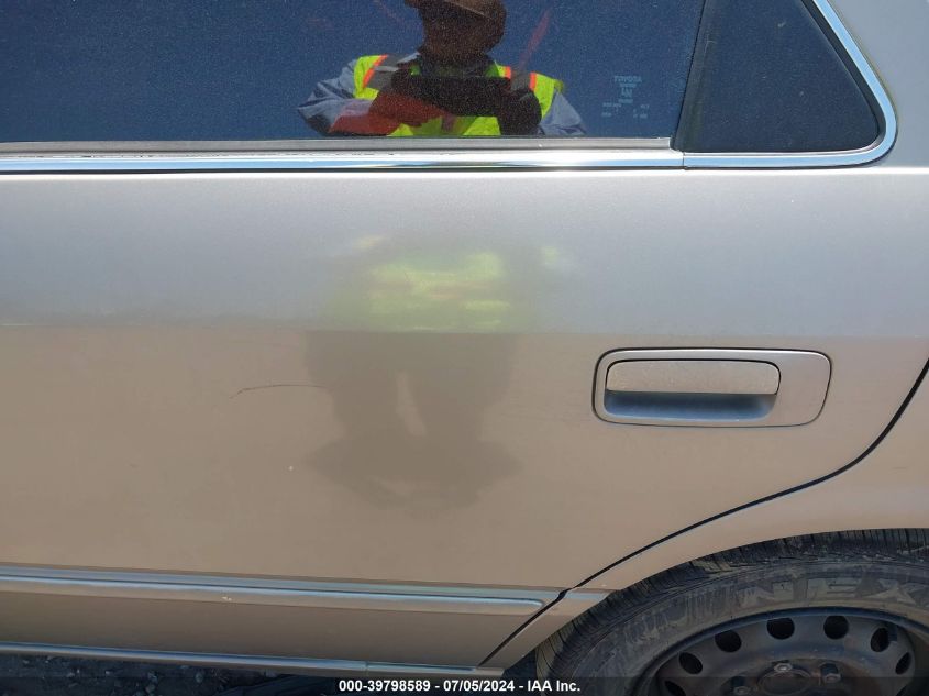 1999 Toyota Camry Ce VIN: 4T1BG22K4XU581211 Lot: 39798589