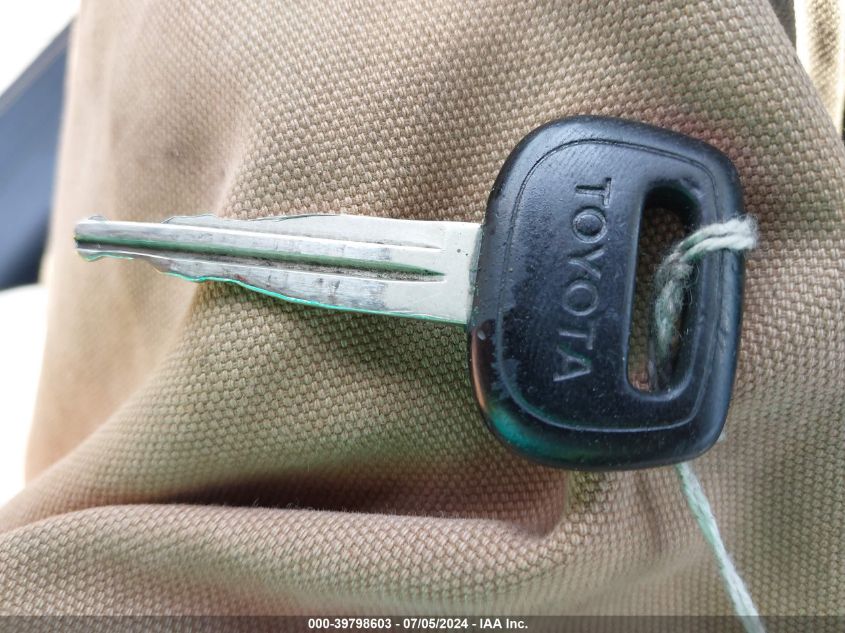 2000 Toyota Echo VIN: JTDBT1236Y0084222 Lot: 39798603