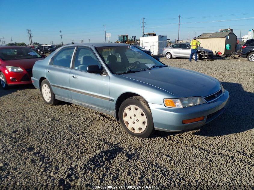 1996 Honda Accord Lx/Ex VIN: 1HGCD5537TA139351 Lot: 39798627