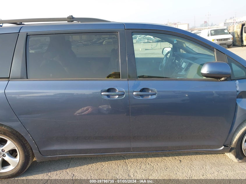 2014 Toyota Sienna Le V6 8 Passenger VIN: 5TDKK3DC6ES504162 Lot: 39798735