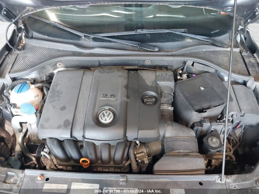 2013 Volkswagen Passat 2.5L Se VIN: 1VWBP7A37DC059974 Lot: 39798798