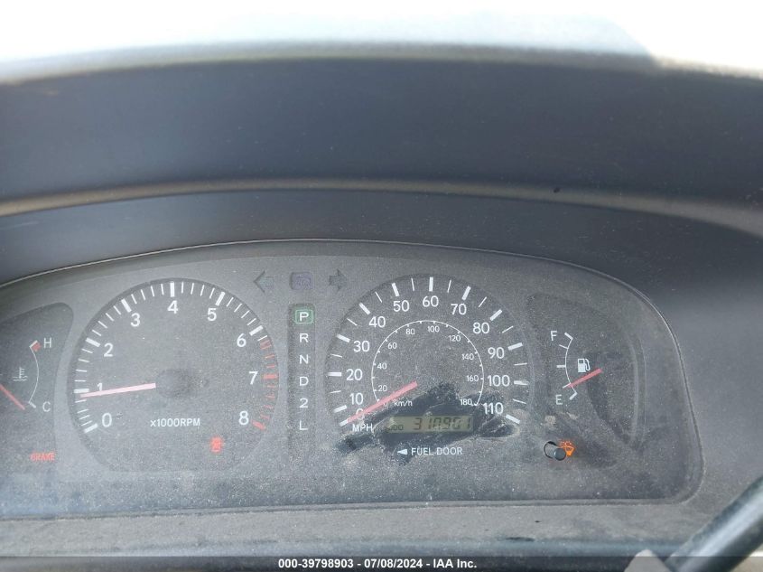 1998 Toyota Sienna Le VIN: 4T3ZF13C6WU023630 Lot: 39798903