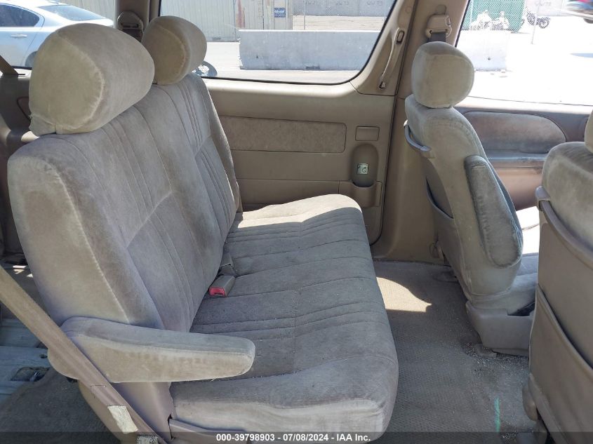 1998 Toyota Sienna Le VIN: 4T3ZF13C6WU023630 Lot: 39798903