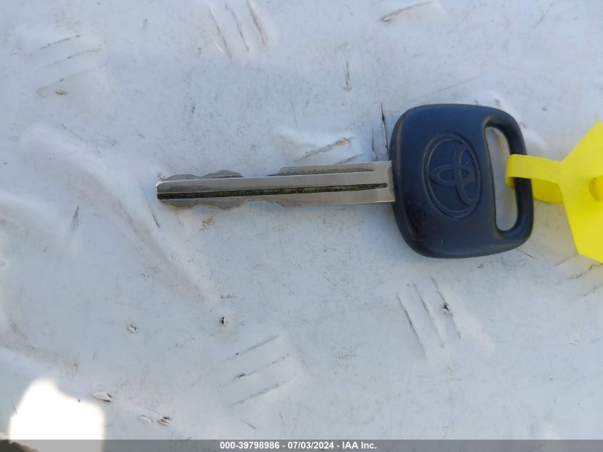 2000 Toyota Camry Ce VIN: 4T1BG22K6YU674989 Lot: 39798986