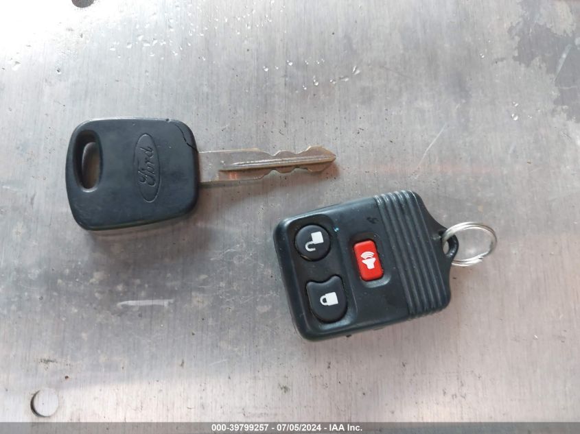 2002 Ford F-150 Lariat/Xlt VIN: 1FTRW08L42KA11062 Lot: 39799257