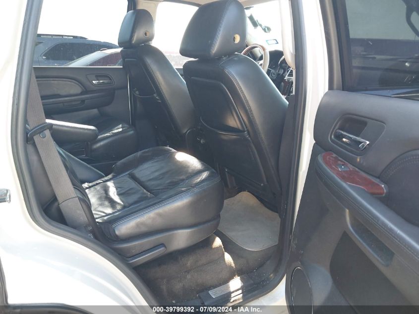 2008 Cadillac Escalade Standard VIN: 1GYEC63868R204823 Lot: 39799392