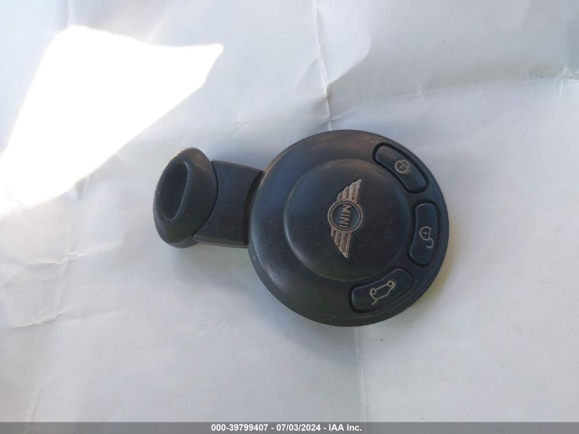 2009 Mini Cooper Clubman VIN: WMWML33579TX33771 Lot: 39799407