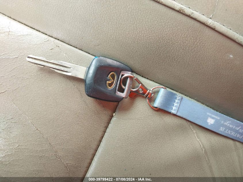 2002 Infiniti Qx4 Luxury VIN: JNRDR09X22W213037 Lot: 39799422