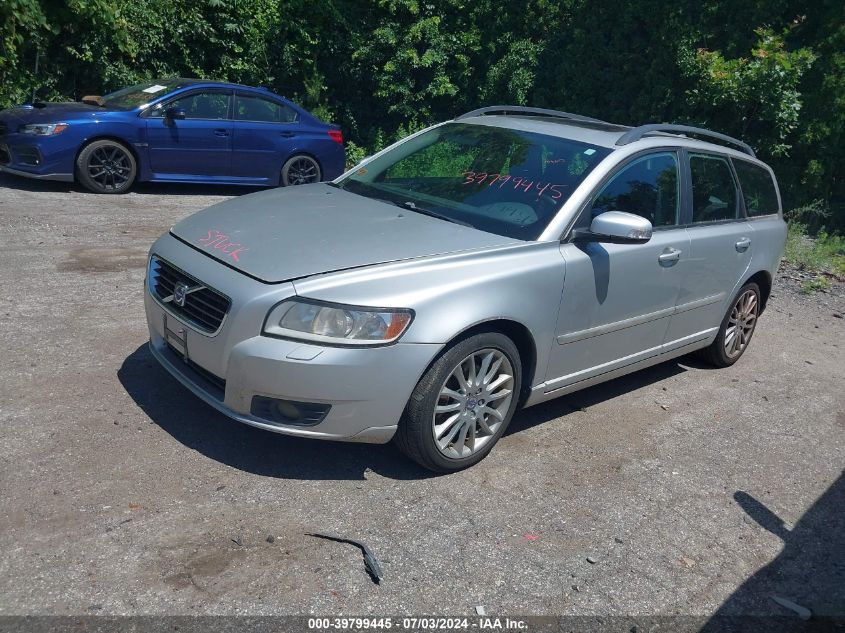 2010 Volvo V50 2.4I VIN: YV1390MW9A2530565 Lot: 39799445