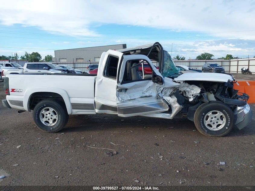 2003 Chevrolet Silverado 1500 Lt VIN: 1GCEK19T43E288079 Lot: 39799527