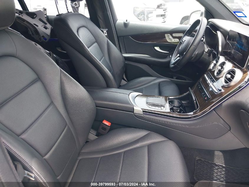 2020 MERCEDES-BENZ GLC 300 - W1N0G8DB8LF841676