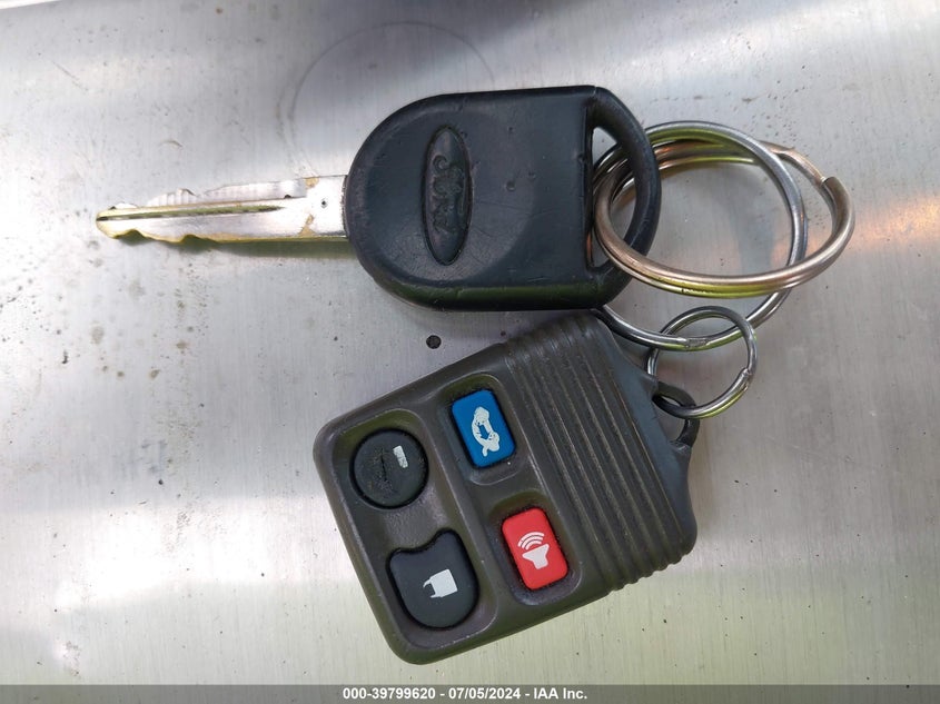 2008 Ford Focus Se/Ses VIN: 1FAHP35N28W195294 Lot: 39799620