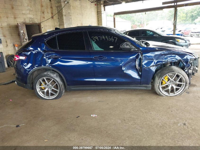 2018 Alfa Romeo Stelvio Ti Sport Awd VIN: ZASFAKNN6J7C07483 Lot: 39799667