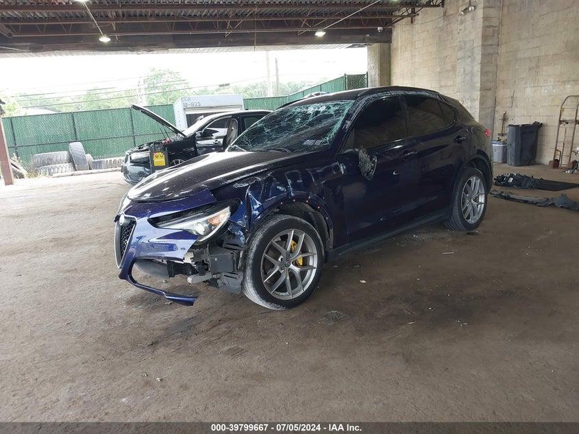 VIN ZASFAKNN6J7C07483 2018 ALFA ROMEO STELVIO TI SPORT AWD