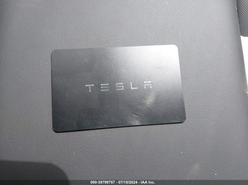 2024 Tesla Model 3 Rear-Wheel Drive VIN: 5YJ3E1EA7RF770104 Lot: 39799757