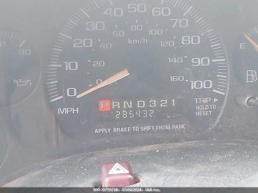 2002 GMC Safari Sl VIN: 1GTDM19X02B504275 Lot: 39800688