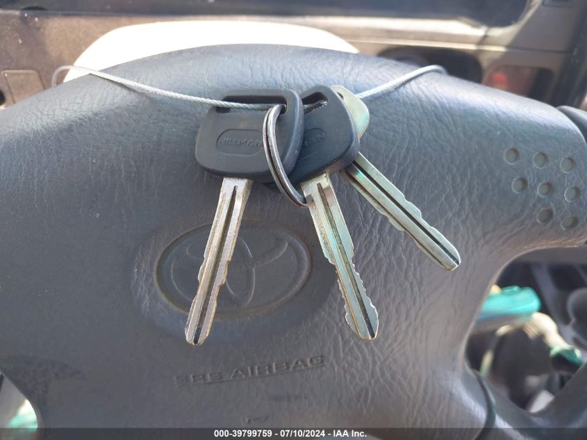 2002 Toyota Tacoma VIN: 5TENL42N62Z010483 Lot: 39799759