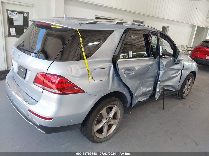 2017 MERCEDES-BENZ GLE 350 - 4JGDA5JB8HA928040