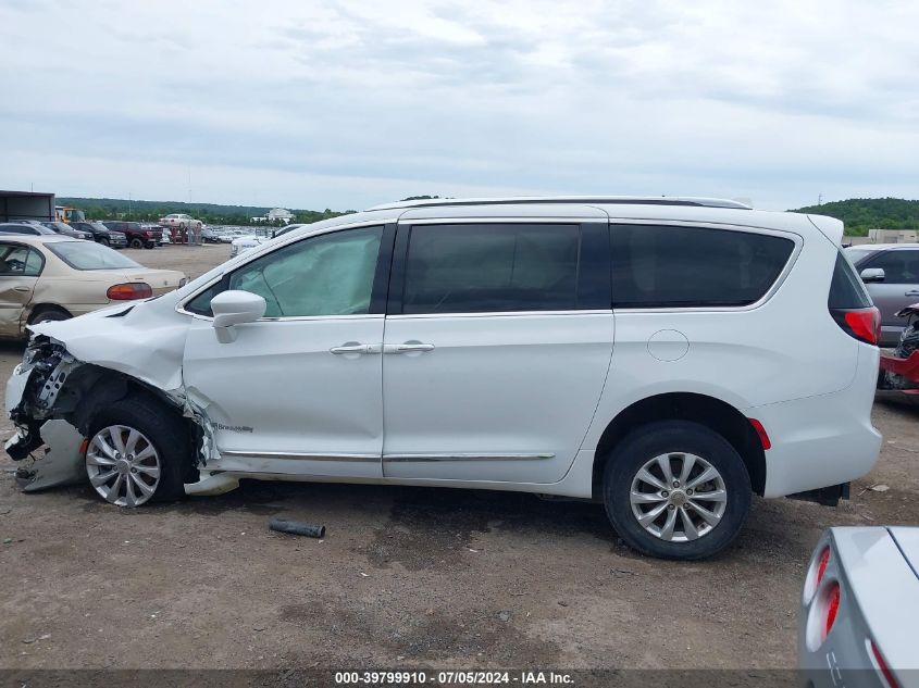 2018 Chrysler Pacifica Touring L VIN: 2C4RC1BG5JR119927 Lot: 39799910