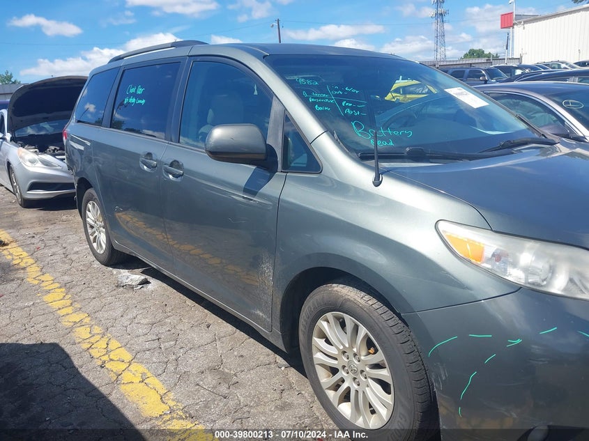 2014 Toyota Sienna Xle V6 8 Passenger VIN: 5TDYK3DC5ES422711 Lot: 39800213