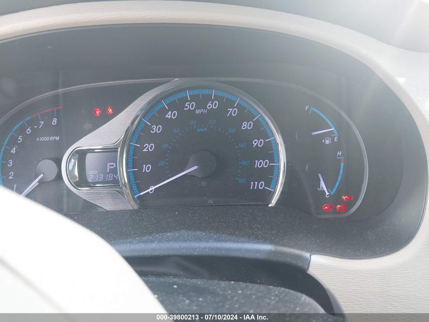 2014 Toyota Sienna Xle V6 8 Passenger VIN: 5TDYK3DC5ES422711 Lot: 39800213