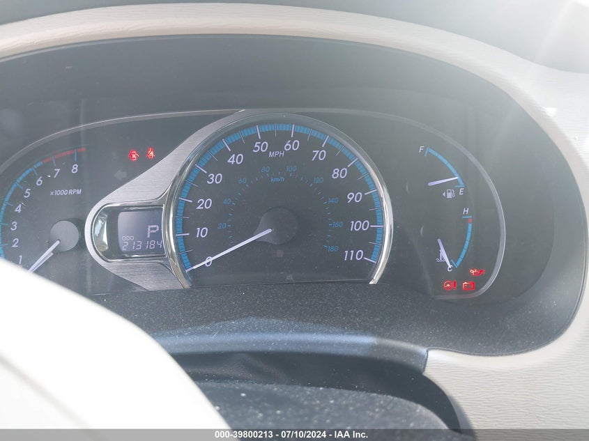 2014 Toyota Sienna Xle V6 8 Passenger VIN: 5TDYK3DC5ES422711 Lot: 39800213