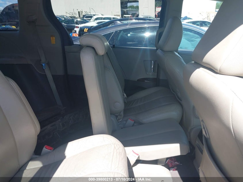 2014 Toyota Sienna Xle V6 8 Passenger VIN: 5TDYK3DC5ES422711 Lot: 39800213