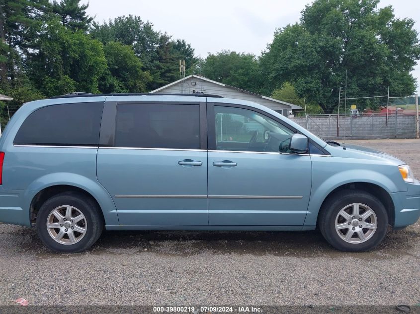 2010 Chrysler Town & Country Touring Plus VIN: 2A4RR8D13AR449656 Lot: 39800219