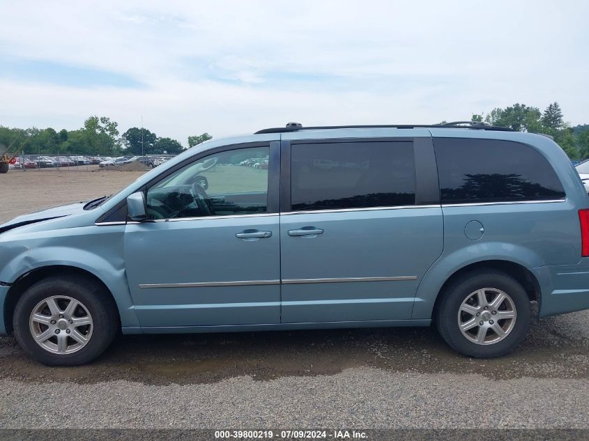 2010 Chrysler Town & Country Touring Plus VIN: 2A4RR8D13AR449656 Lot: 39800219