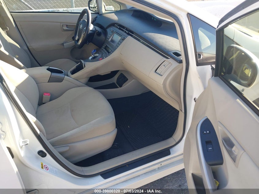 2013 TOYOTA PRIUS VIN: JTDKN3DU8D5538768