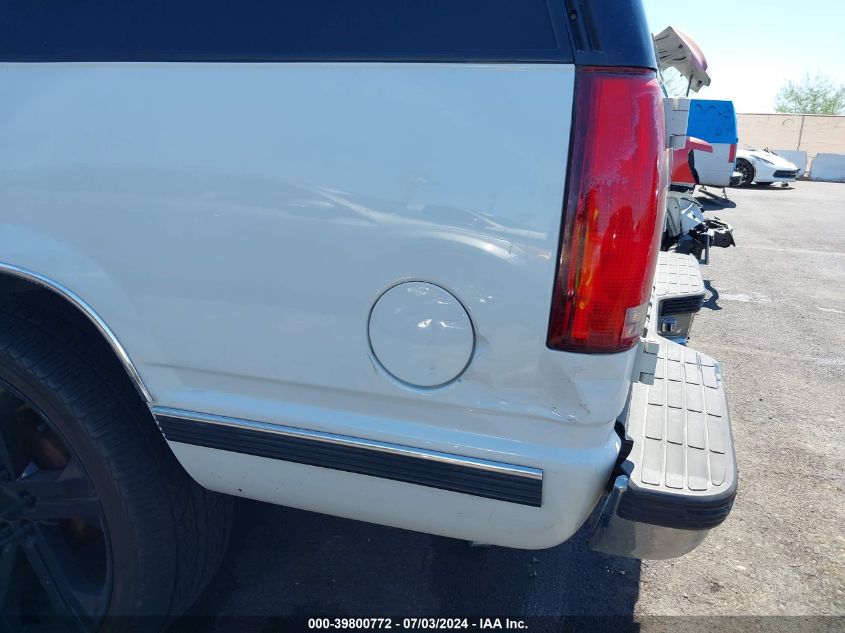 1999 GMC Suburban 1500 Sl VIN: 3GKFK16R7XG546238 Lot: 39800772