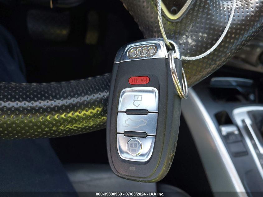 2010 Audi A4 2.0T Premium VIN: WAUAFAFL9AN006956 Lot: 39800969