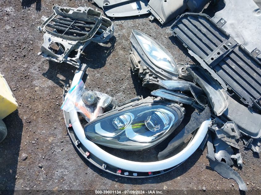 2017 Porsche Cayenne Platinum Edition VIN: WP1AA2A2XHKA88938 Lot: 39801134