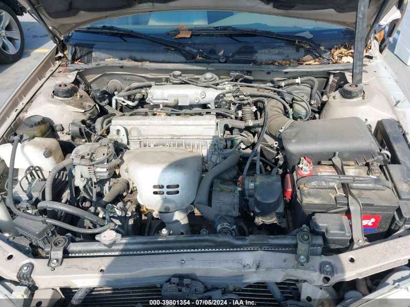 2000 Toyota Camry Le VIN: JT2BG28K4Y0381023 Lot: 39801354