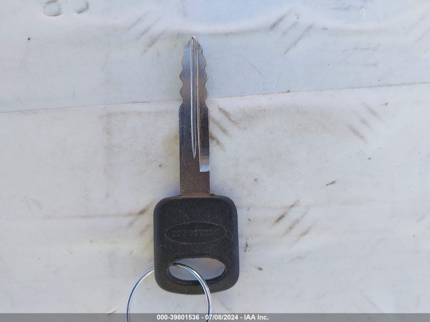 2000 Ford F-250 Lariat/Xl/Xlt VIN: 1FTNX20F6YEB28596 Lot: 39801536