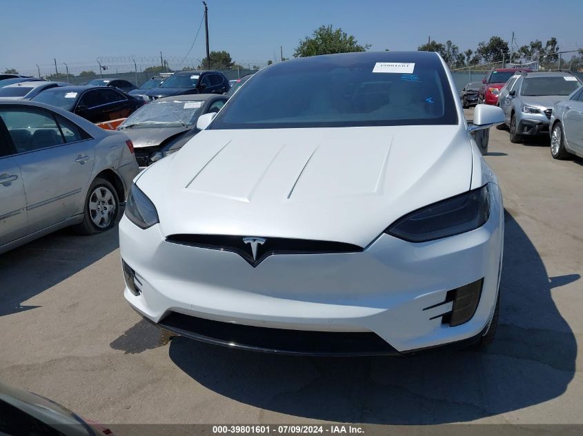 2018 Tesla Model X 100D/75D/P100D VIN: 5YJXCBE40JF134197 Lot: 39801601