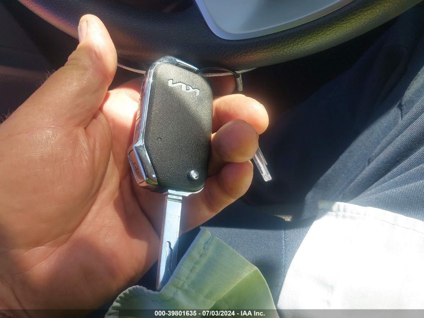 2024 Kia Forte Lxs VIN: 3KPF24AD4RE767979 Lot: 39801635