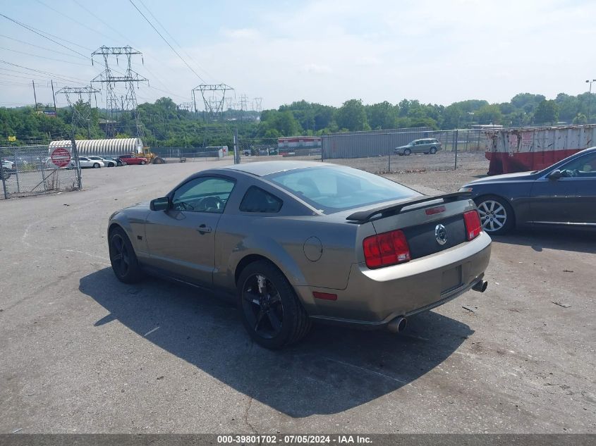 2005 Ford Mustang Gt Deluxe/Gt Premium VIN: 1ZVHT82H155219343 Lot: 39801702