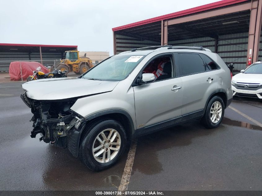 5XYKTDA76FG558635 2015 KIA SORENTO - Image 2