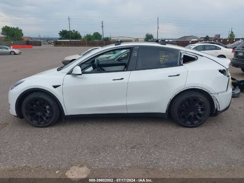 2021 Tesla Model Y Long Range Dual Motor All-Wheel Drive VIN: 5YJYGDEE8MF266500 Lot: 39802002