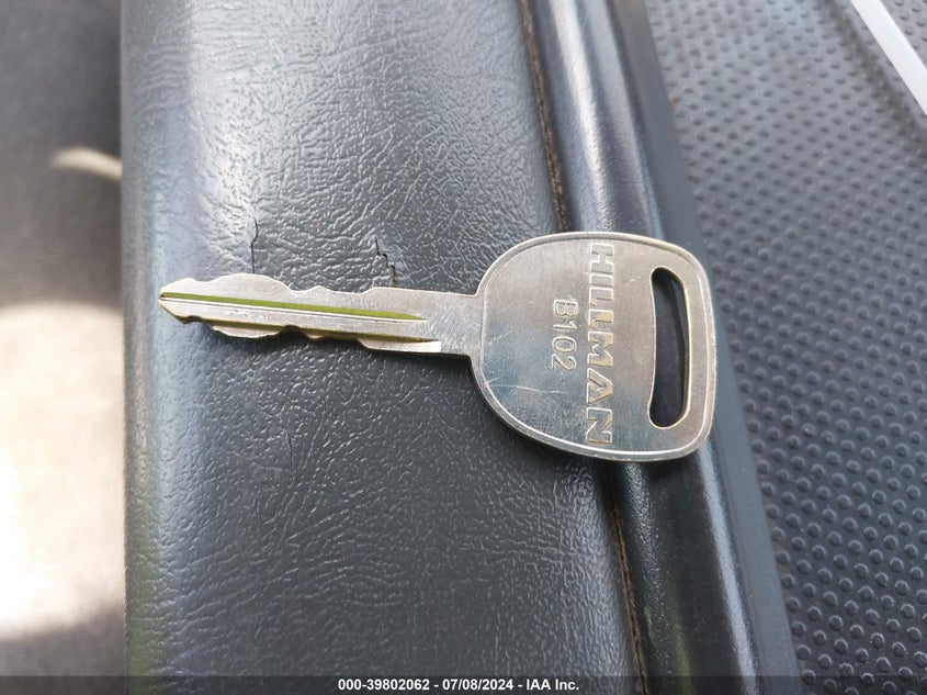 2004 Chevrolet Silverado 1500 Ls VIN: 2GCEC19TX41381009 Lot: 39802062