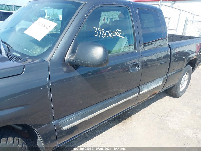 2004 Chevrolet Silverado 1500 Ls VIN: 2GCEC19TX41381009 Lot: 39802062