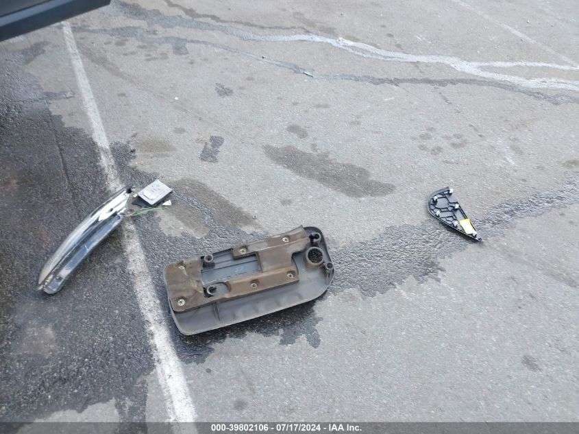 2014 Jeep Cherokee Latitude VIN: 1C4PJLCB3EW221185 Lot: 39802106