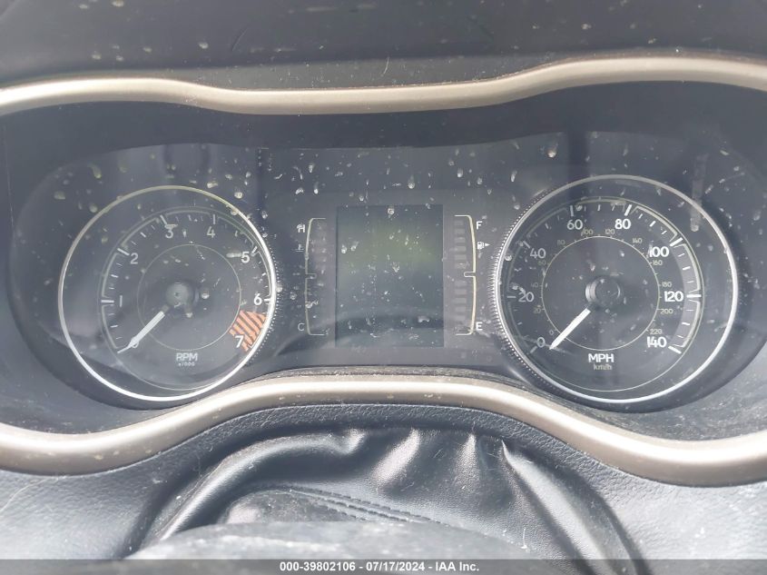 2014 Jeep Cherokee Latitude VIN: 1C4PJLCB3EW221185 Lot: 39802106