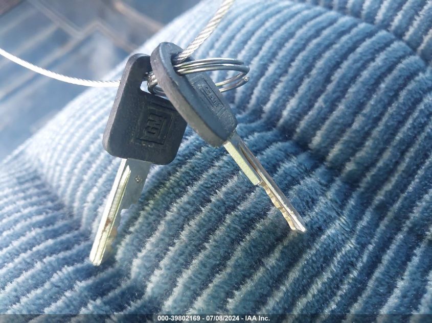 1991 Chevrolet Gmt-400 K2500 VIN: 2GCFK29K7M1218418 Lot: 39802169