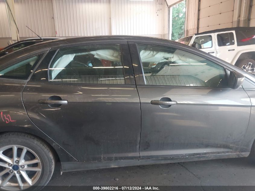 1FADP3F21JL327357 2018 Ford Focus Se