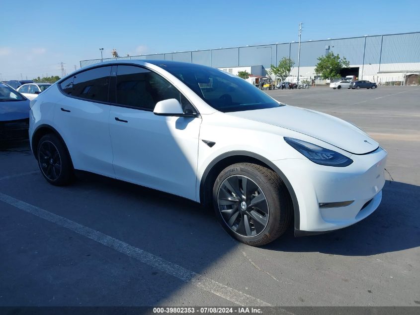 2021 TESLA MODEL Y LONG RANGE DUAL MOTOR ALL-WHEEL DRIVE - 5YJYGDEE2MF152086